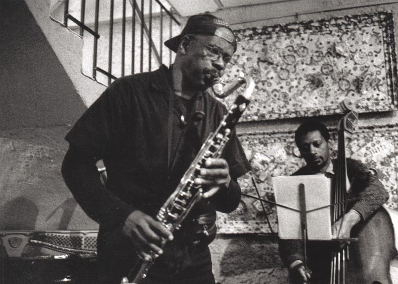 Makanda playing the bass clarinet with bassist James Lewis at Chez Dolores, Paris, May 22, 1996, photo by Bernard Ailloud
